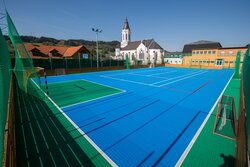 Sols de terrains de sport modulaires et mobiles