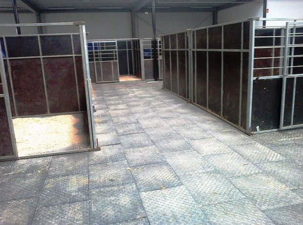 Panneau PVC extr&ecirc;mement r&eacute;sistant BoVerpe 27 mm