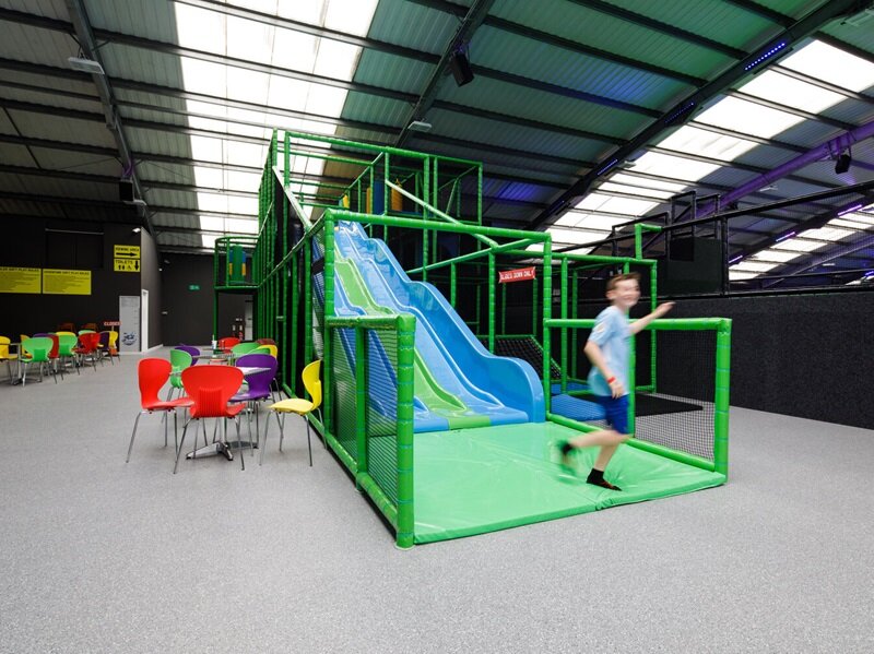 Vloer binnenspeeltuin