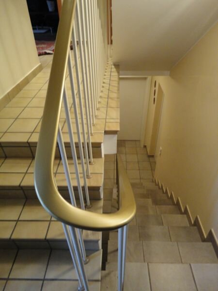Ronde&nbsp;kunststof trapleuningprofielen