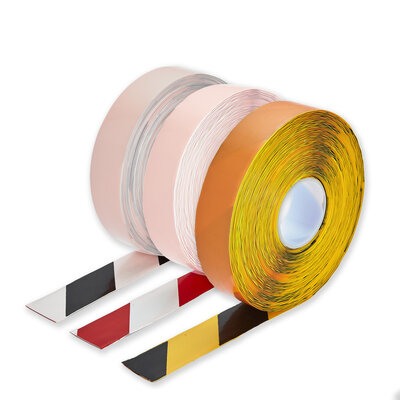 PermaStripe Bande de marquage au sol 100 mm Rayée PermaStripe Bande de marquage au sol 100 mm Rayée